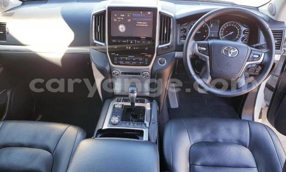 Buy Used Toyota Land Cruiser White Car in Windhoek in Namibia Buy Used Toyota Land Cruiser White Car in Windhoek in Namibia