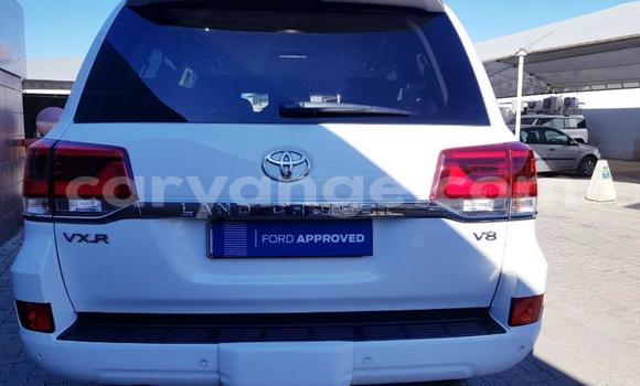Buy Used Toyota Land Cruiser White Car in Windhoek in Namibia Buy Used Toyota Land Cruiser White Car in Windhoek in Namibia