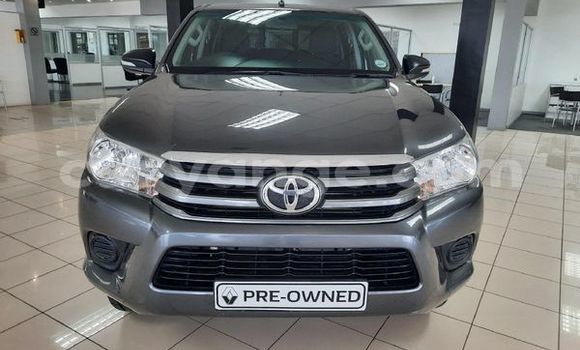 Acheter Occasion Voiture Toyota Hilux Gris à Windhoek, Namibie Acheter Occasion Voiture Toyota Hilux Gris à Windhoek, Namibie