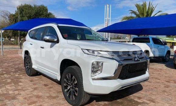 Buy Used Mitsubishi Pajero White Car in Henties Bay in Erongo Buy Used Mitsubishi Pajero White Car in Henties Bay in Erongo