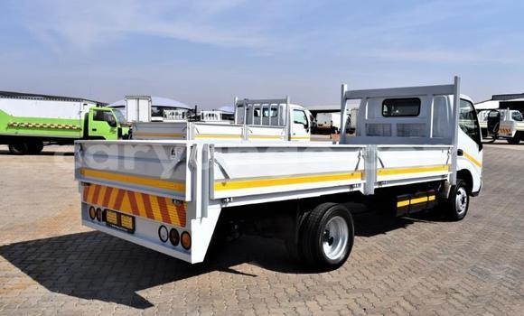 Buy Used Toyota Dyna White Truck in Henties Bay in Erongo Buy Used Toyota Dyna White Truck in Henties Bay in Erongo