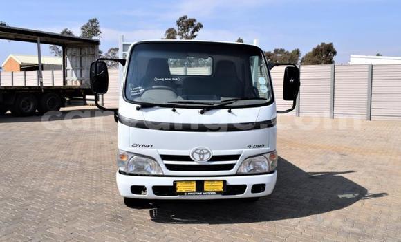 Buy Used Toyota Dyna White Truck in Henties Bay in Erongo Buy Used Toyota Dyna White Truck in Henties Bay in Erongo