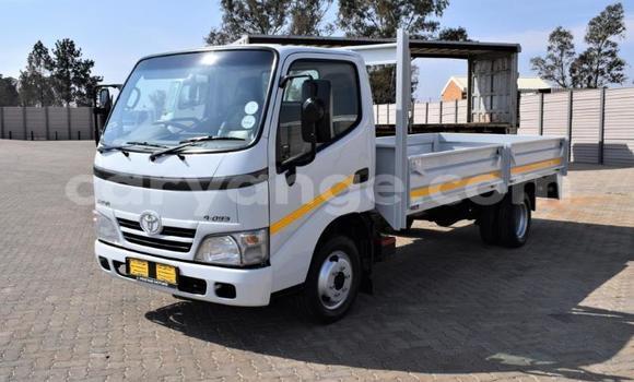Buy Used Toyota Dyna White Truck in Windhoek in Namibia Buy Used Toyota Dyna White Truck in Windhoek in Namibia