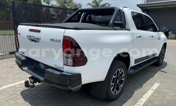Buy Used Toyota Hilux White Car in Windhoek in Namibia Buy Used Toyota Hilux White Car in Windhoek in Namibia