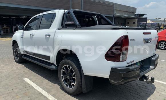 Buy Used Toyota Hilux White Car in Windhoek in Namibia Buy Used Toyota Hilux White Car in Windhoek in Namibia