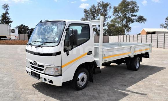 Buy Used Toyota Dyna White Truck in Windhoek in Namibia Buy Used Toyota Dyna White Truck in Windhoek in Namibia