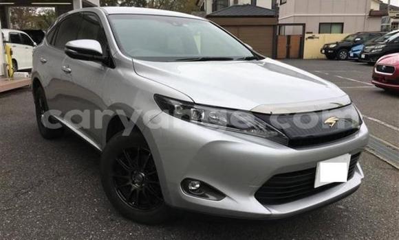 Buy Used Toyota Harrier Silver Car in Windhoek in Namibia Buy Used Toyota Harrier Silver Car in Windhoek in Namibia