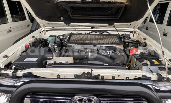 Buy Used Toyota Land Cruiser White Car in Windhoek in Namibia Buy Used Toyota Land Cruiser White Car in Windhoek in Namibia