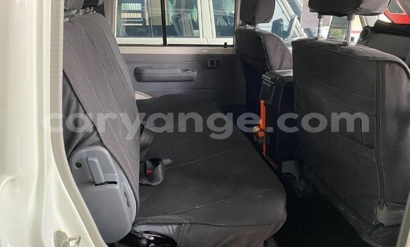 Buy Used Toyota Land Cruiser White Car in Windhoek in Namibia Buy Used Toyota Land Cruiser White Car in Windhoek in Namibia