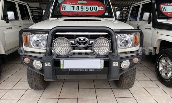 Buy Used Toyota Land Cruiser White Car in Windhoek in Namibia Buy Used Toyota Land Cruiser White Car in Windhoek in Namibia
