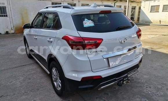 Buy Used Hyundai Tucson White Car in Windhoek in Namibia Buy Used Hyundai Tucson White Car in Windhoek in Namibia