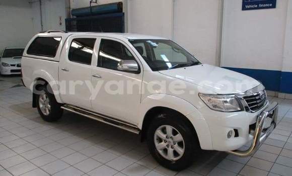 Buy Used Toyota Hilux White Car in Windhoek in Namibia Buy Used Toyota Hilux White Car in Windhoek in Namibia