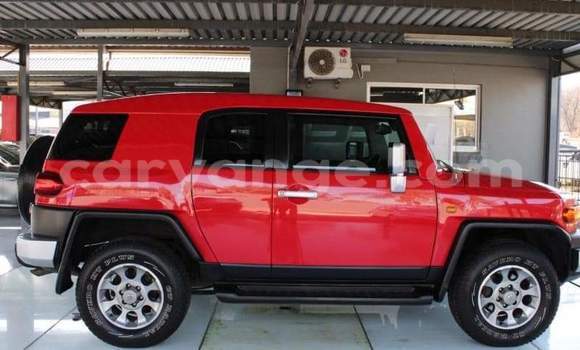 Buy Used Toyota FJ Cruiser Red Car in Windhoek in Namibia Buy Used Toyota FJ Cruiser Red Car in Windhoek in Namibia