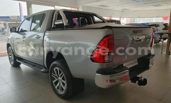 Buy Used Toyota Hilux Silver Car in Windhoek in Namibia Buy Used Toyota Hilux Silver Car in Windhoek in Namibia