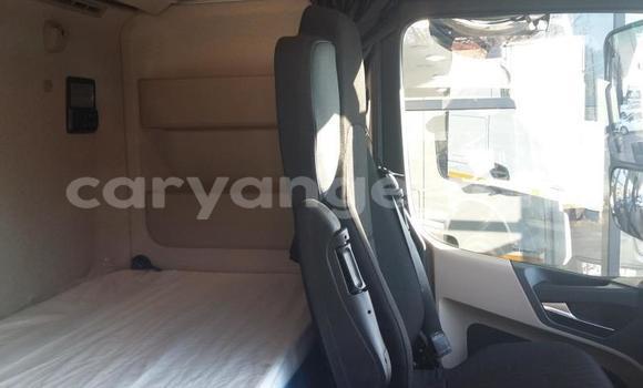 Buy Used Mercedes‒Benz Truck White Truck in Windhoek in Namibia Buy Used Mercedes‒Benz Truck White Truck in Windhoek in Namibia