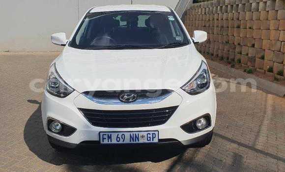Buy Used Hyundai Ix35 White Car in Windhoek in Namibia