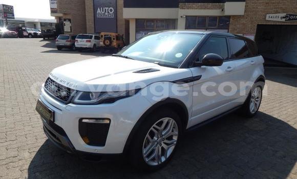 Acheter Occasion Voiture Land Rover Range Rover Evoque Blanc à Karasburg, Karas Acheter Occasion Voiture Land Rover Range Rover Evoque Blanc à Karasburg, Karas