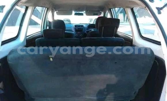 Acheter Occasion Voiture Toyota Avanza Blanc à Windhoek, Namibie Acheter Occasion Voiture Toyota Avanza Blanc à Windhoek, Namibie