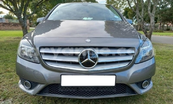 Buy Used Mercedes-Benz B–Class Silver Car in Gobabis in Omaheke