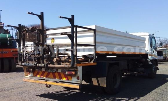 Buy Used Isuzu FTR 850 White Truck in Bethanien in Karas Buy Used Isuzu FTR 850 White Truck in Bethanien in Karas