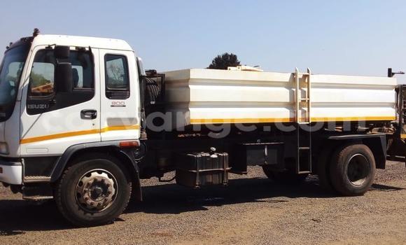 Buy Used Isuzu FTR 850 White Truck in Bethanien in Karas Buy Used Isuzu FTR 850 White Truck in Bethanien in Karas
