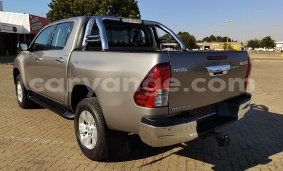 Buy Used Toyota Hilux Silver Car in Windhoek in Namibia Buy Used Toyota Hilux Silver Car in Windhoek in Namibia
