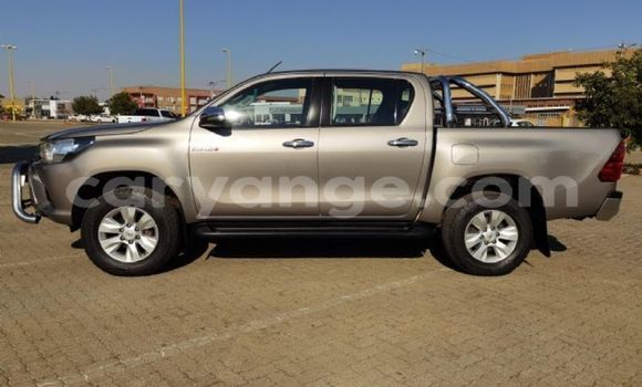 Buy Used Toyota Hilux Silver Car in Windhoek in Namibia Buy Used Toyota Hilux Silver Car in Windhoek in Namibia