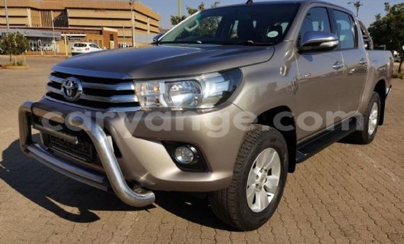 Buy Used Toyota Hilux Silver Car in Windhoek in Namibia Buy Used Toyota Hilux Silver Car in Windhoek in Namibia