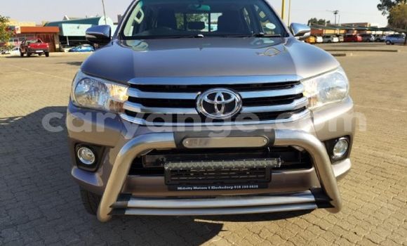 Buy Used Toyota Hilux Silver Car in Windhoek in Namibia Buy Used Toyota Hilux Silver Car in Windhoek in Namibia