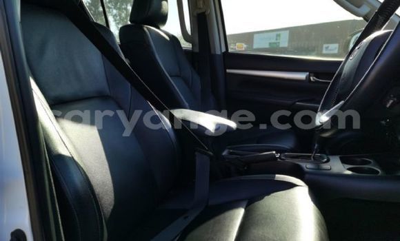 Buy Used Toyota Hilux White Car in Windhoek in Namibia Buy Used Toyota Hilux White Car in Windhoek in Namibia