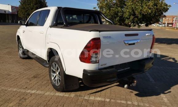 Buy Used Toyota Hilux White Car in Windhoek in Namibia Buy Used Toyota Hilux White Car in Windhoek in Namibia