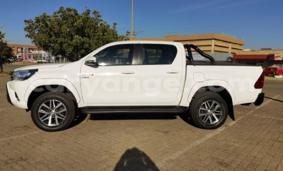 Buy Used Toyota Hilux White Car in Windhoek in Namibia Buy Used Toyota Hilux White Car in Windhoek in Namibia