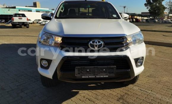 Buy Used Toyota Hilux White Car in Windhoek in Namibia Buy Used Toyota Hilux White Car in Windhoek in Namibia