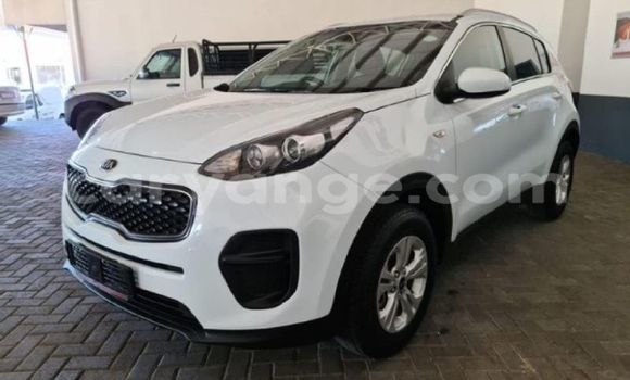 Buy Used Kia Sportage White Car in Windhoek in Namibia Buy Used Kia Sportage White Car in Windhoek in Namibia