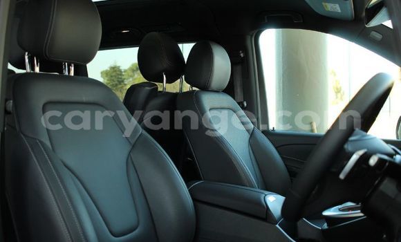 Buy Used Mercedes-Benz V-klasse Other Car in Windhoek in Namibia Buy Used Mercedes-Benz V-klasse Other Car in Windhoek in Namibia