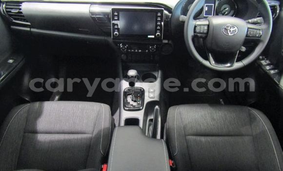 Acheter Occasion Voiture Toyota Hilux Blanc à Windhoek, Namibie Acheter Occasion Voiture Toyota Hilux Blanc à Windhoek, Namibie