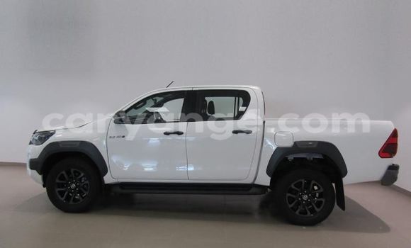 Acheter Occasion Voiture Toyota Hilux Blanc à Windhoek, Namibie Acheter Occasion Voiture Toyota Hilux Blanc à Windhoek, Namibie