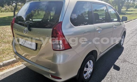 Acheter Occasion Voiture Toyota Avanza Beige à Windhoek, Namibie Acheter Occasion Voiture Toyota Avanza Beige à Windhoek, Namibie