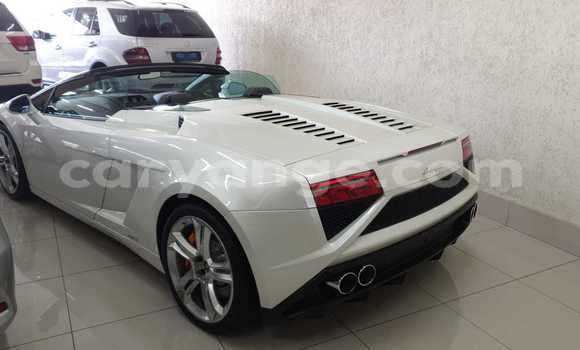 Acheter Occasion Voiture Lamborghini Gallardo Blanc à Windhoek, Namibie Acheter Occasion Voiture Lamborghini Gallardo Blanc à Windhoek, Namibie