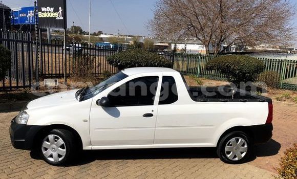 Buy Used Nissan Pickup White Car in Windhoek in Namibia Buy Used Nissan Pickup White Car in Windhoek in Namibia