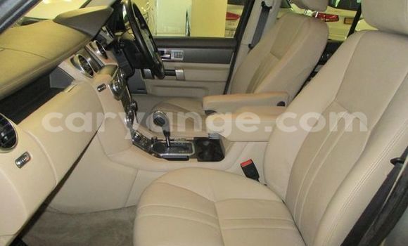 Buy Used Land Rover Discovery Silver Car in Windhoek in Namibia Buy Used Land Rover Discovery Silver Car in Windhoek in Namibia