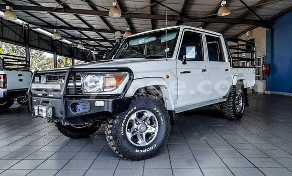 Buy Used Toyota Land Cruiser Brown Car in Windhoek in Namibia Buy Used Toyota Land Cruiser Brown Car in Windhoek in Namibia