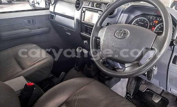 Buy Used Toyota Land Cruiser Brown Car in Windhoek in Namibia Buy Used Toyota Land Cruiser Brown Car in Windhoek in Namibia