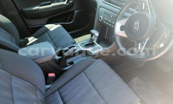 Acheter Occasion Voiture Kia Sportage Rouge à Windhoek, Namibie Acheter Occasion Voiture Kia Sportage Rouge à Windhoek, Namibie