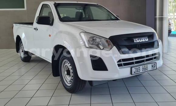 Acheter Occasion Voiture Isuzu KB Blanc à Gobabis, Omaheke