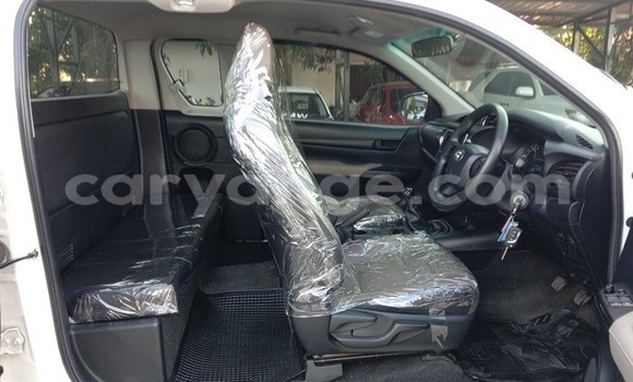 Buy Used Toyota Hilux White Car in Windhoek in Namibia Buy Used Toyota Hilux White Car in Windhoek in Namibia