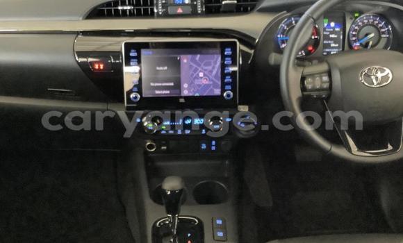 Buy Used Toyota Hilux White Car in Gobabis in Omaheke Buy Used Toyota Hilux White Car in Gobabis in Omaheke