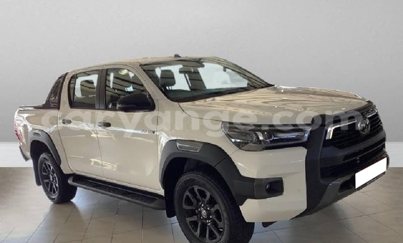 Buy Used Toyota Hilux White Car in Gobabis in Omaheke Buy Used Toyota Hilux White Car in Gobabis in Omaheke