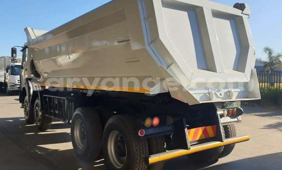 Buy Used DAF CF White Truck in Windhoek in Namibia Buy Used DAF CF White Truck in Windhoek in Namibia