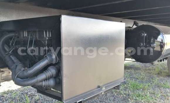 Acheter Occasion Utilitaire Mitsubishi L400 Blanc à Windhoek, Namibie Acheter Occasion Utilitaire Mitsubishi L400 Blanc à Windhoek, Namibie